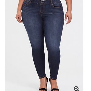 Torrid Premium Bombshell Skinny Jean